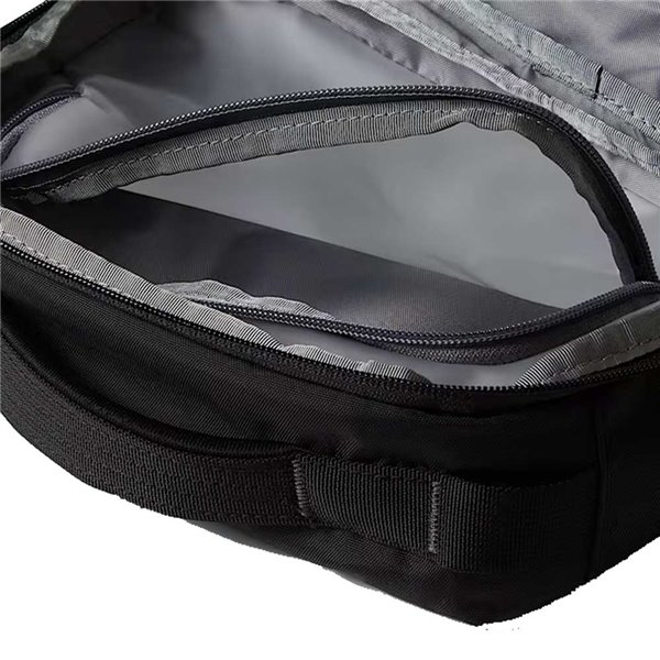 The North Face Base Camp Voyager Toiletry Kit
