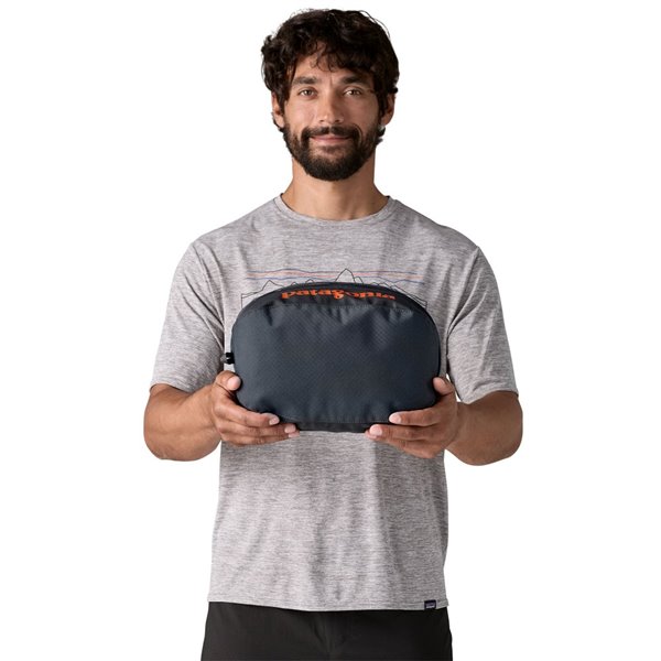 Patagonia Black Hole Cube medium 6 litri